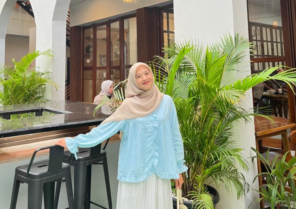 abu abu vintage halaman kosong a4 landscape (2)